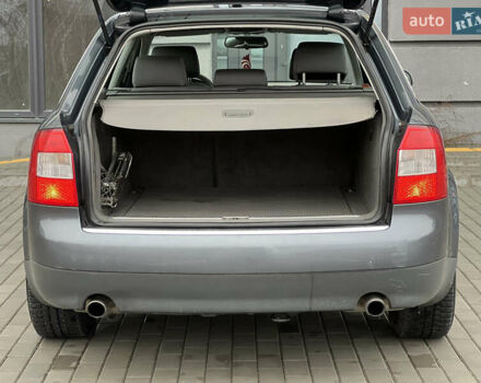 Сірий Ауді А4, об'ємом двигуна 1.8 л та пробігом 250 тис. км за 3999 $, фото 13 на Automoto.ua