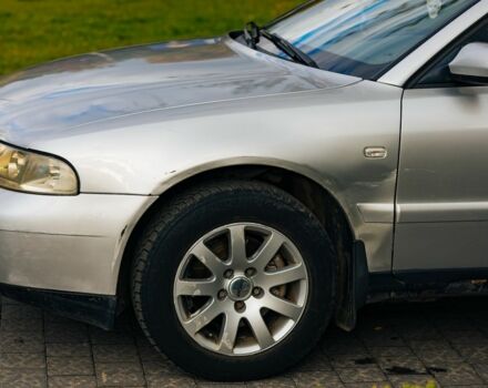 Ауді А4 2001 у Львові на Automoto.ua Сірий Ауді А4, об'ємом двигуна 1.9 л та пробігом 457 тис. км за 3750 $, фото 5 на Automoto.ua