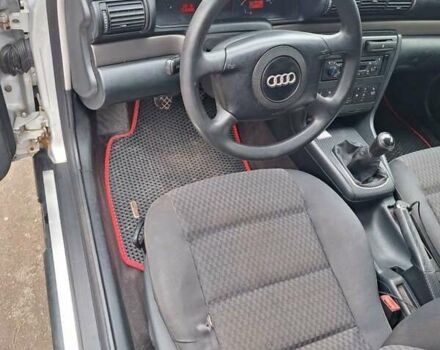 Серый Ауди А4, объемом двигателя 1.9 л и пробегом 350 тыс. км за 3750 $, фото 8 на Automoto.ua