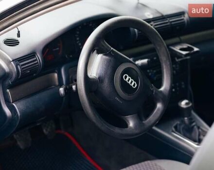 Ауді А4 2001 у Львові на Automoto.ua Сірий Ауді А4, об'ємом двигуна 1.9 л та пробігом 457 тис. км за 3750 $, фото 5 на Automoto.ua