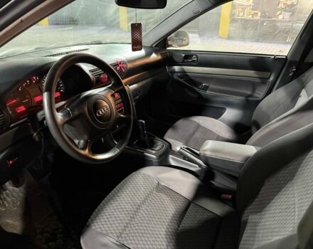 Сірий Ауді А4, об'ємом двигуна 1.9 л та пробігом 397 тис. км за 2050 $, фото 4 на Automoto.ua