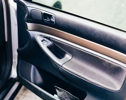 Ауді А4 2001 у Львові на Automoto.ua Сірий Ауді А4, об'ємом двигуна 1.9 л та пробігом 457 тис. км за 3750 $, фото 10 на Automoto.ua