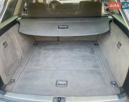 Серый Ауди А4, объемом двигателя 2.5 л и пробегом 378 тыс. км за 4950 $, фото 4 на Automoto.ua