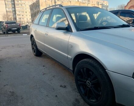 Серый Ауди А4, объемом двигателя 1.6 л и пробегом 246 тыс. км за 4200 $, фото 1 на Automoto.ua