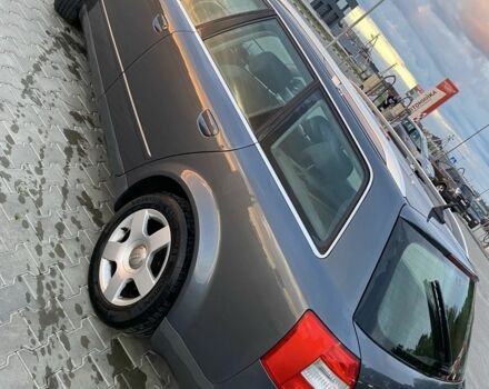 Сірий Ауді А4, об'ємом двигуна 1.8 л та пробігом 247 тис. км за 4500 $, фото 1 на Automoto.ua