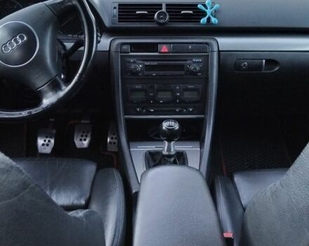 Серый Ауди А4, объемом двигателя 1.8 л и пробегом 235 тыс. км за 5999 $, фото 3 на Automoto.ua