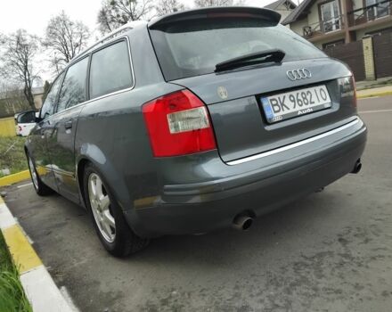 Серый Ауди А4, объемом двигателя 1.8 л и пробегом 235 тыс. км за 5999 $, фото 1 на Automoto.ua