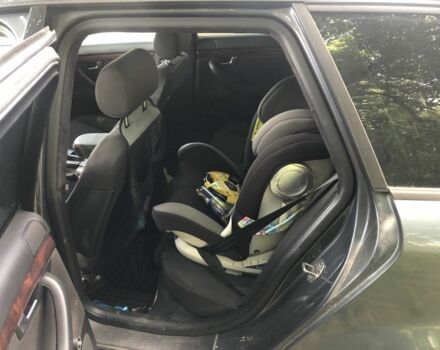 Серый Ауди А4, объемом двигателя 1.9 л и пробегом 380 тыс. км за 3900 $, фото 7 на Automoto.ua