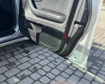 Серый Ауди А4, объемом двигателя 2.5 л и пробегом 280 тыс. км за 3500 $, фото 12 на Automoto.ua