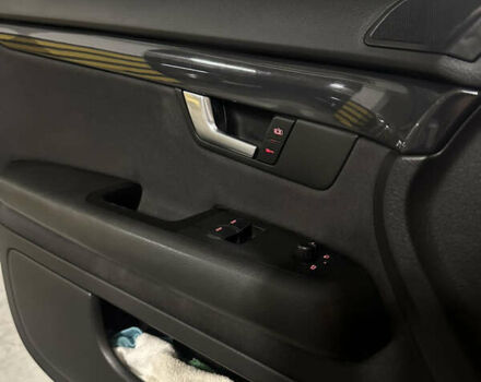 Сірий Ауді А4, об'ємом двигуна 1.6 л та пробігом 250 тис. км за 4400 $, фото 12 на Automoto.ua