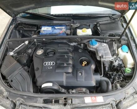 Сірий Ауді А4, об'ємом двигуна 1.9 л та пробігом 397 тис. км за 4800 $, фото 7 на Automoto.ua