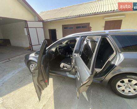 Серый Ауди А4, объемом двигателя 2 л и пробегом 277 тыс. км за 4700 $, фото 3 на Automoto.ua