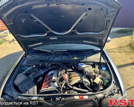 Серый Ауди А4, объемом двигателя 2 л и пробегом 300 тыс. км за 5500 $, фото 9 на Automoto.ua