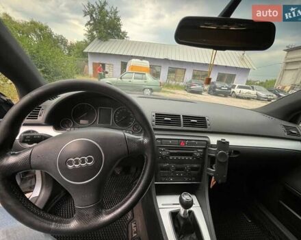 Ауді А4 2002 у Обухове на Automoto.ua Сірий Ауді А4, об'ємом двигуна 2.5 л та пробігом 320 тис. км за 3900 $, фото 7 на Automoto.ua