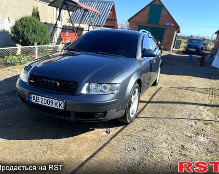 Серый Ауди А4, объемом двигателя 2 л и пробегом 300 тыс. км за 5500 $, фото 1 на Automoto.ua
