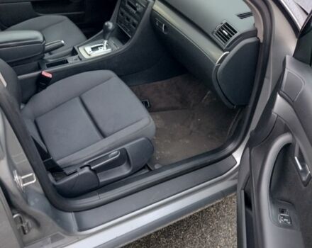 Ауді А4 2002 у Петропавлівська Борщагівка на Automoto.ua Сірий Ауді А4, об'ємом двигуна 2.5 л та пробігом 260 тис. км за 5200 $, фото 14 на Automoto.ua