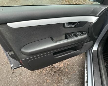 Серый Ауди А4, объемом двигателя 2.5 л и пробегом 320 тыс. км за 3700 $, фото 6 на Automoto.ua