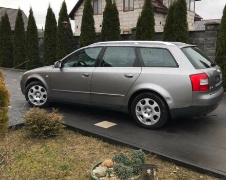 Сірий Ауді А4, об'ємом двигуна 2.5 л та пробігом 260 тис. км за 2250 $, фото 4 на Automoto.ua