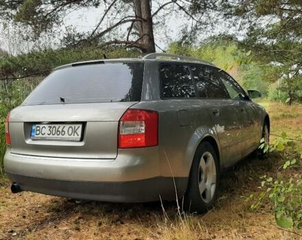 Серый Ауди А4, объемом двигателя 2 л и пробегом 256 тыс. км за 4400 $, фото 3 на Automoto.ua