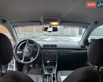 Сірий Ауді А4, об'ємом двигуна 1.6 л та пробігом 250 тис. км за 4400 $, фото 35 на Automoto.ua