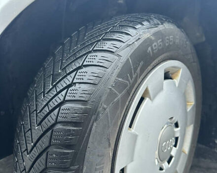 Сірий Ауді А4, об'ємом двигуна 1.6 л та пробігом 250 тис. км за 4400 $, фото 26 на Automoto.ua