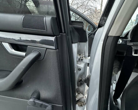 Сірий Ауді А4, об'ємом двигуна 1.6 л та пробігом 250 тис. км за 4400 $, фото 36 на Automoto.ua