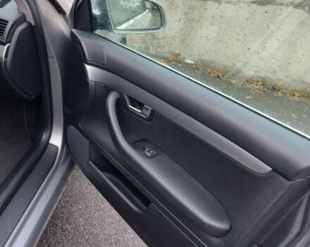 Ауді А4 2002 у Петропавлівська Борщагівка на Automoto.ua Сірий Ауді А4, об'ємом двигуна 2.5 л та пробігом 260 тис. км за 5200 $, фото 15 на Automoto.ua