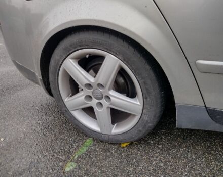 Ауді А4 2002 у Петропавлівська Борщагівка на Automoto.ua Сірий Ауді А4, об'ємом двигуна 2.5 л та пробігом 260 тис. км за 5200 $, фото 18 на Automoto.ua