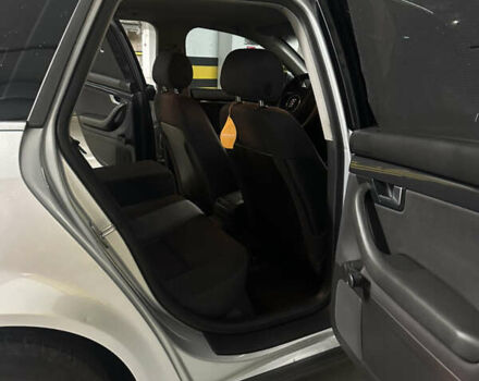 Сірий Ауді А4, об'ємом двигуна 1.6 л та пробігом 250 тис. км за 4400 $, фото 5 на Automoto.ua