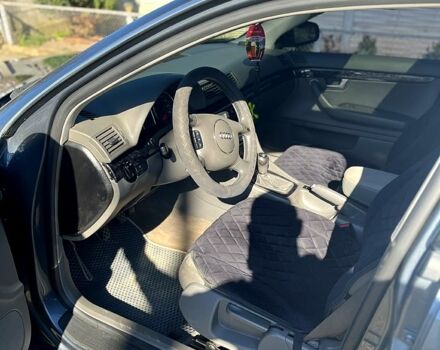 Серый Ауди А4, объемом двигателя 2 л и пробегом 300 тыс. км за 5500 $, фото 4 на Automoto.ua