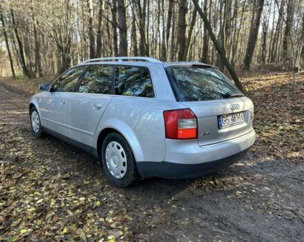 Серый Ауди А4, объемом двигателя 2 л и пробегом 280 тыс. км за 2250 $, фото 3 на Automoto.ua