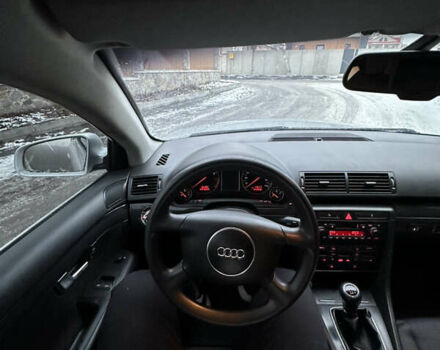 Сірий Ауді А4, об'ємом двигуна 1.6 л та пробігом 250 тис. км за 4400 $, фото 37 на Automoto.ua