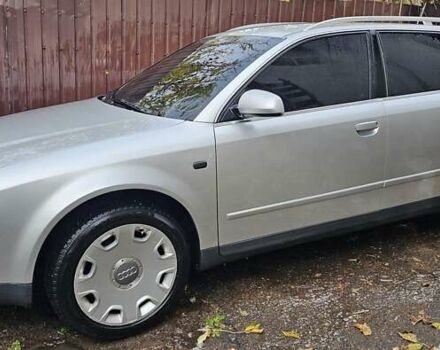 Серый Ауди А4, объемом двигателя 2.5 л и пробегом 260 тыс. км за 6000 $, фото 1 на Automoto.ua