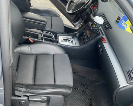 Сірий Ауді А4, об'ємом двигуна 1.8 л та пробігом 220 тис. км за 6200 $, фото 3 на Automoto.ua