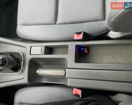 Сірий Ауді А4, об'ємом двигуна 1.8 л та пробігом 276 тис. км за 5000 $, фото 11 на Automoto.ua