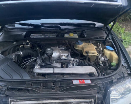 Сірий Ауді А4, об'ємом двигуна 2.5 л та пробігом 432 тис. км за 5000 $, фото 13 на Automoto.ua