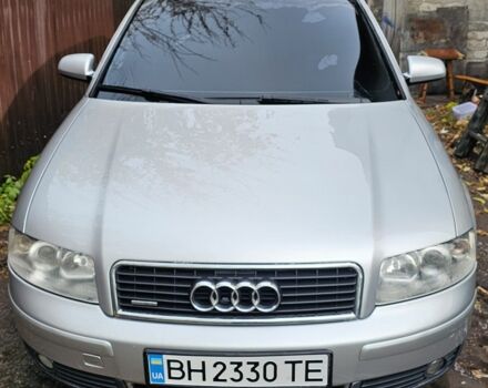 Серый Ауди А4, объемом двигателя 2.5 л и пробегом 260 тыс. км за 6000 $, фото 1 на Automoto.ua