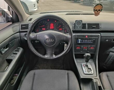 Сірий Ауді А4, об'ємом двигуна 2.4 л та пробігом 282 тис. км за 5390 $, фото 15 на Automoto.ua