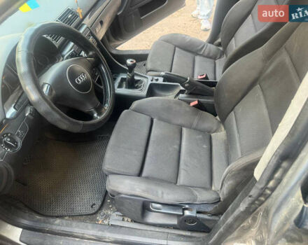 Сірий Ауді А4, об'ємом двигуна 2.5 л та пробігом 360 тис. км за 4063 $, фото 2 на Automoto.ua