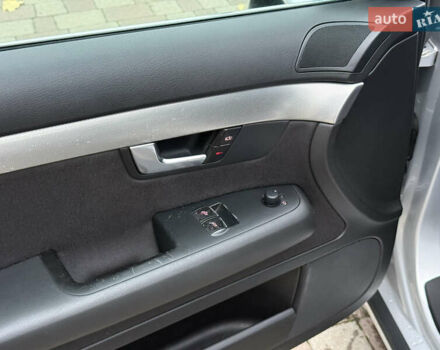 Сірий Ауді А4, об'ємом двигуна 1.8 л та пробігом 211 тис. км за 5900 $, фото 17 на Automoto.ua