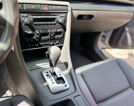 Серый Ауди А4, объемом двигателя 2 л и пробегом 225 тыс. км за 4850 $, фото 7 на Automoto.ua