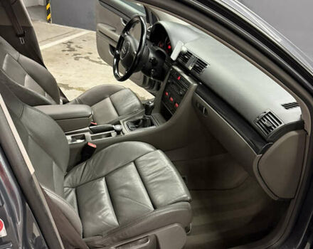 Сірий Ауді А4, об'ємом двигуна 2.5 л та пробігом 292 тис. км за 6500 $, фото 14 на Automoto.ua