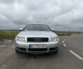 Сірий Ауді А4, об'ємом двигуна 2 л та пробігом 320 тис. км за 4095 $, фото 1 на Automoto.ua