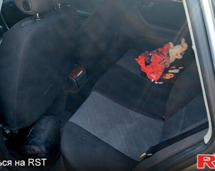 Серый Ауди А4, объемом двигателя 2.5 л и пробегом 250 тыс. км за 4500 $, фото 9 на Automoto.ua