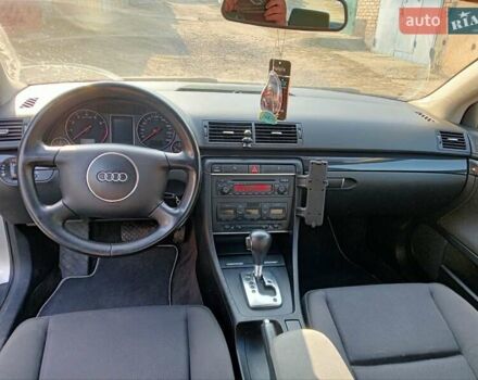 Серый Ауди А4, объемом двигателя 2 л и пробегом 225 тыс. км за 5600 $, фото 4 на Automoto.ua