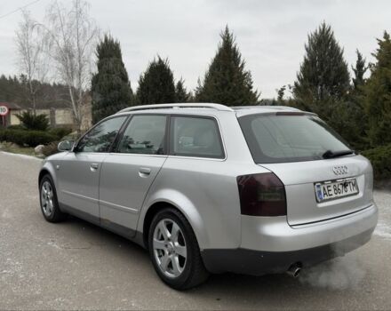 Серый Ауди А4, объемом двигателя 2 л и пробегом 300 тыс. км за 3990 $, фото 5 на Automoto.ua