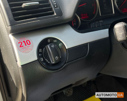 Серый Ауди А4, объемом двигателя 2 л и пробегом 263 тыс. км за 5500 $, фото 12 на Automoto.ua