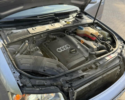 Серый Ауди А4, объемом двигателя 1.78 л и пробегом 300 тыс. км за 4000 $, фото 4 на Automoto.ua