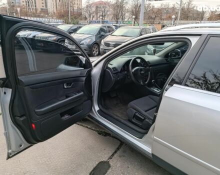 Сірий Ауді А4, об'ємом двигуна 2.4 л та пробігом 282 тис. км за 5390 $, фото 21 на Automoto.ua