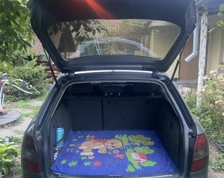 Серый Ауди А4, объемом двигателя 2.5 л и пробегом 3 тыс. км за 4500 $, фото 3 на Automoto.ua